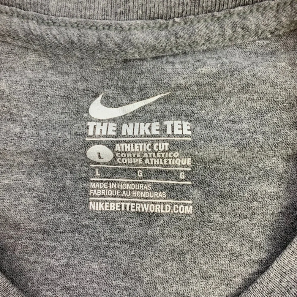 Kids Nike Tee Athletic Cut Grey Short‎ Sleeve T Shirt Large